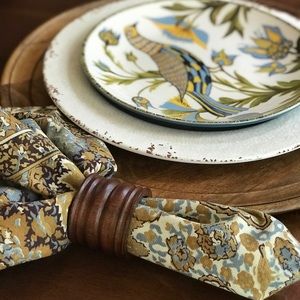 Williams Sonoma Set/4 Salad/Luncheon Plates.